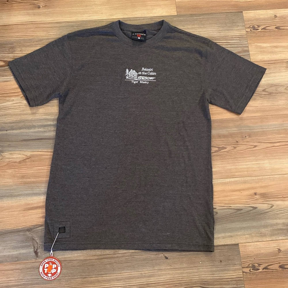 NWT  “Relaxin at the Cabin - Tiger Musky” pop top bottle opener T shirt